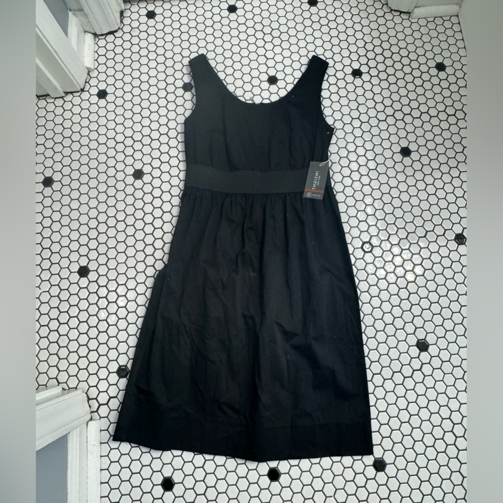 NWT insight sleeveless zipper back dress size 4